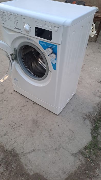 Продам стирпльную машину