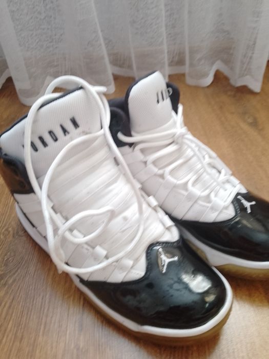 Продам Jordan Max Aura 1