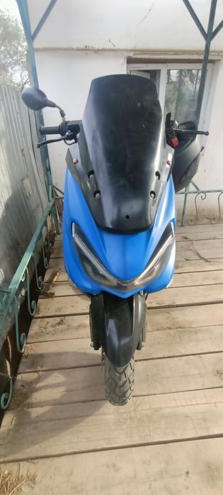 Скутер Maxi  175 куб