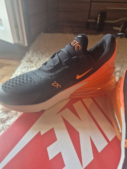 Детски маратонки Nike AIR MAX 270