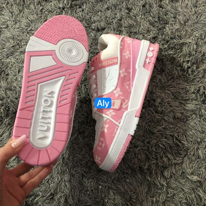 Adidasi dama și barbati