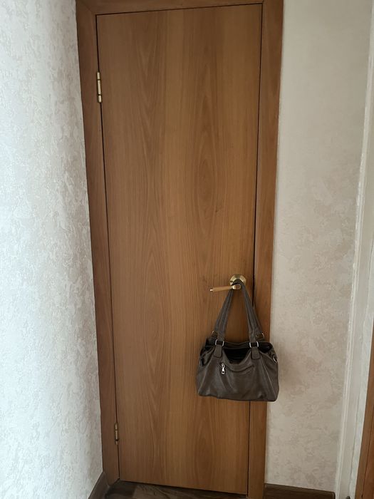 продам двери в хорощем состояни