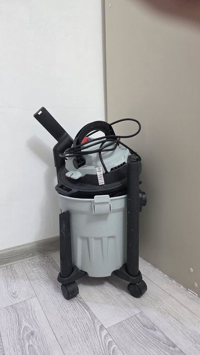 Строительный пылесос, шлифмашика, и рубанок для стены