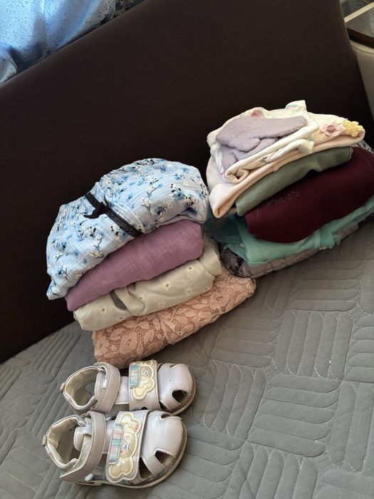 Отдам вещи на девочку и мальчика