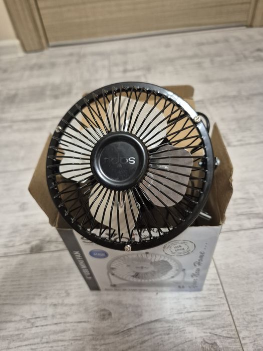 Мини настолен вентилатор