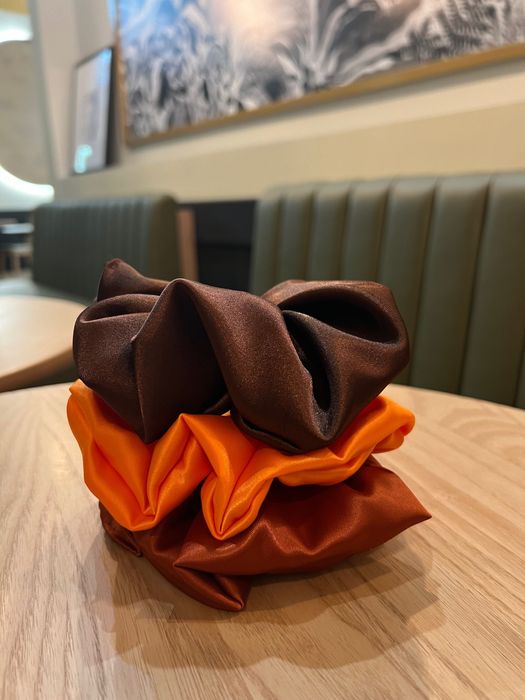 ръчно изработени сатенени скрънчета