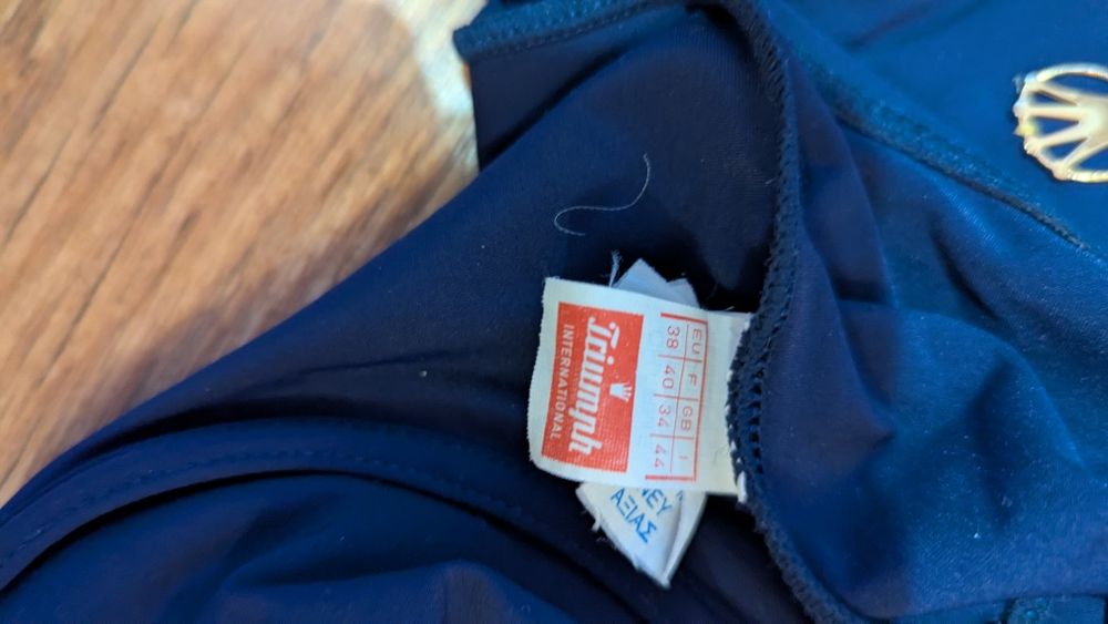 Дамски цял бански Triumph S