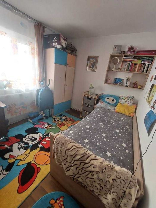 apartament de vanzare 3 camere