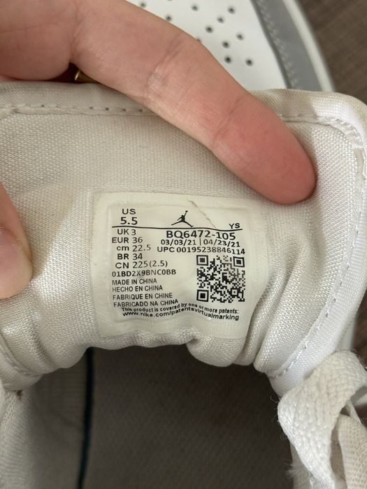 Nike Air Jordan 1 Mid сиво с бяло