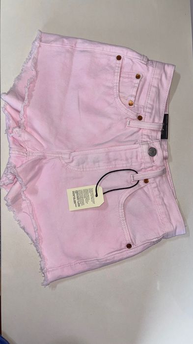 Къси панталони Levis