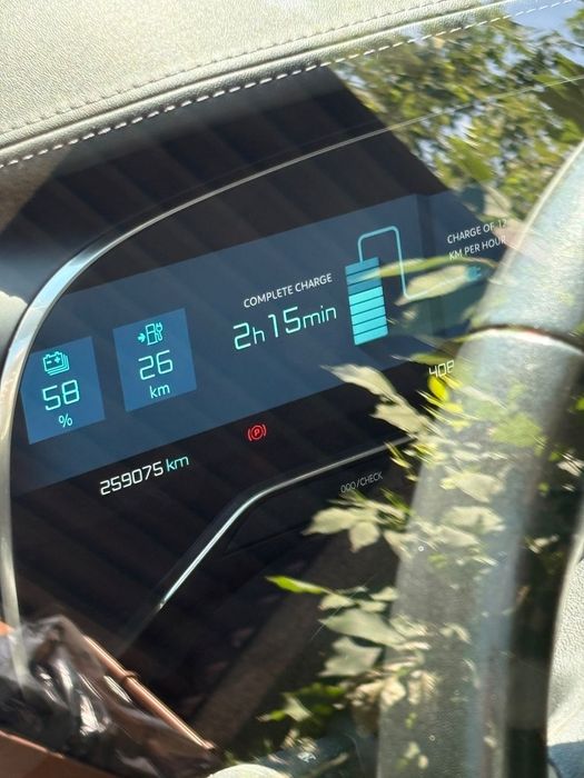 Citroën C5 Aircross Vând Citroën C5 Aircross Hybrid 225 e-EAT8, an fabricație 2021