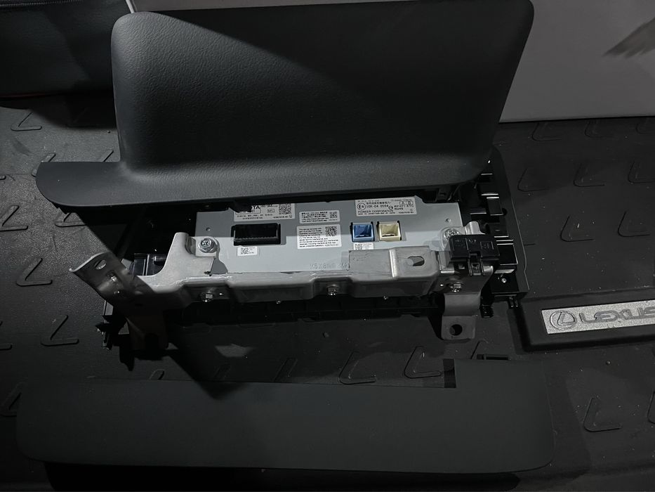 Монитор Lexus RX 2016 по 2018