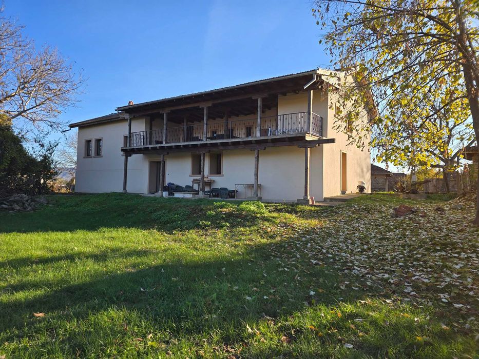 Продава се Къща в с. Церова кория, Област Велико Търново - 250 кв.м за 1400 €/кв.м - Снимка #22