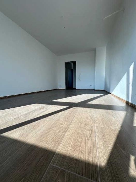 Продава се Четиристаен апартамент в Пловдив, Център - 92 кв.м за 900 €/кв.м - Снимка #8