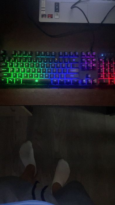 vand tastatura gaming si mouse de gaming