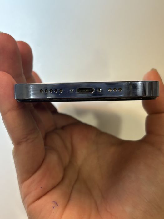 Продаем айфон 13 про,256гб, аккумулятор 76%