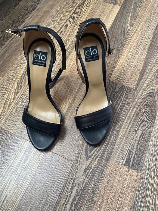 Sandale negre de piele