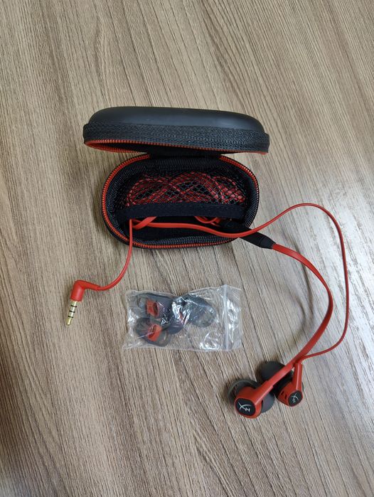 Наушники HyperX Earbuds