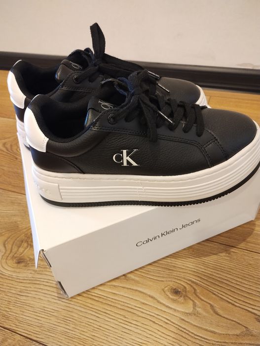 Дамски обувки Calvin Klein нови N37