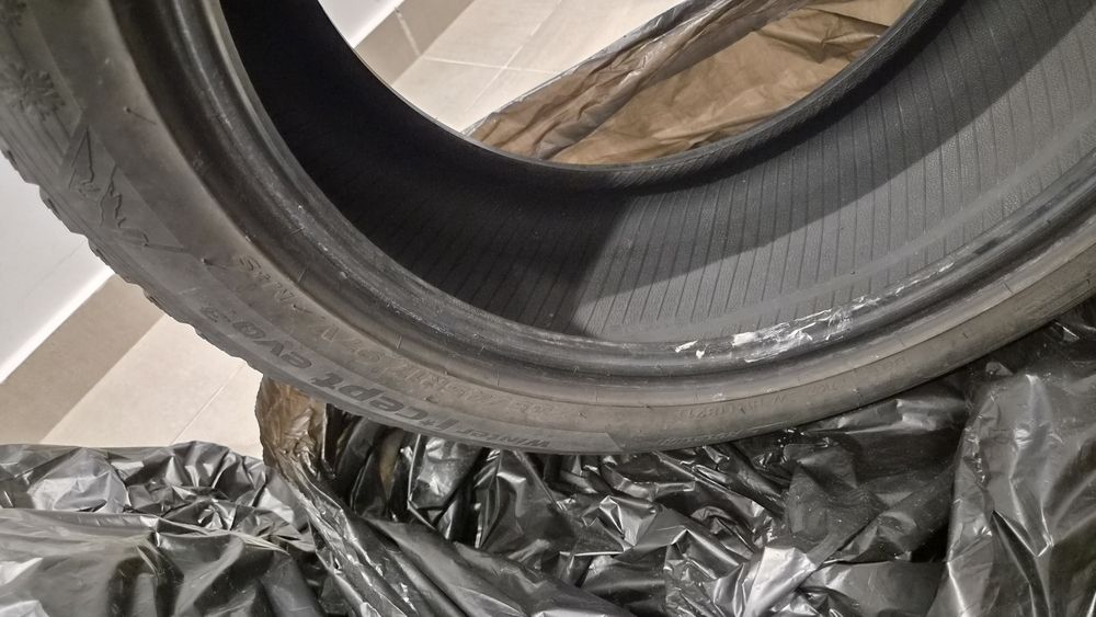 Vand set cauciucuri Iarna 2025  HANKOOK Winter I cept Evo3  235/45 R17