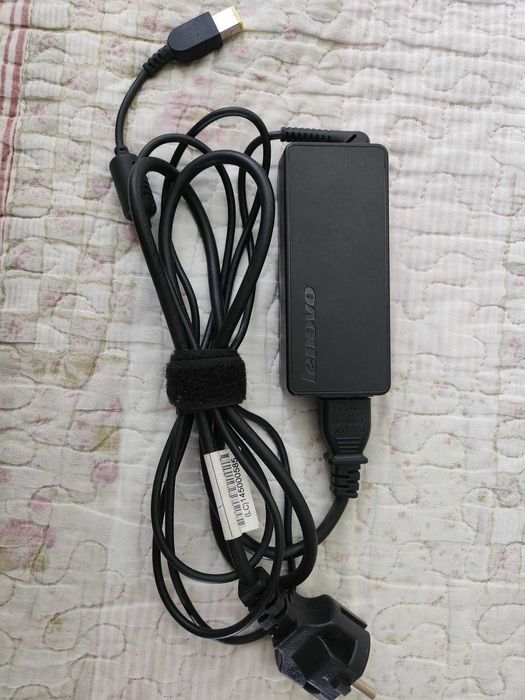 Докинг станция Lenovo ThinkPad OneLink Pro Dock - Модел: DU9033S1