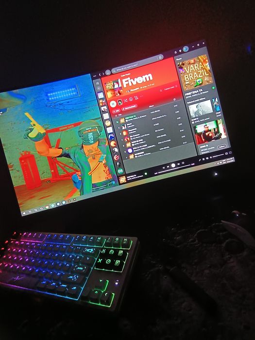 Vand monitor gaming NOU INTACT la pachet cu tastatura/mouse/casti↓