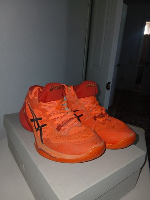 Кроссовки asics tokyo