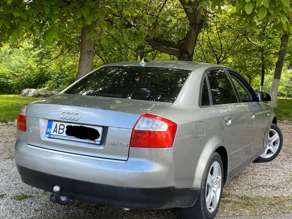 Vând Audi A4 19 tdi