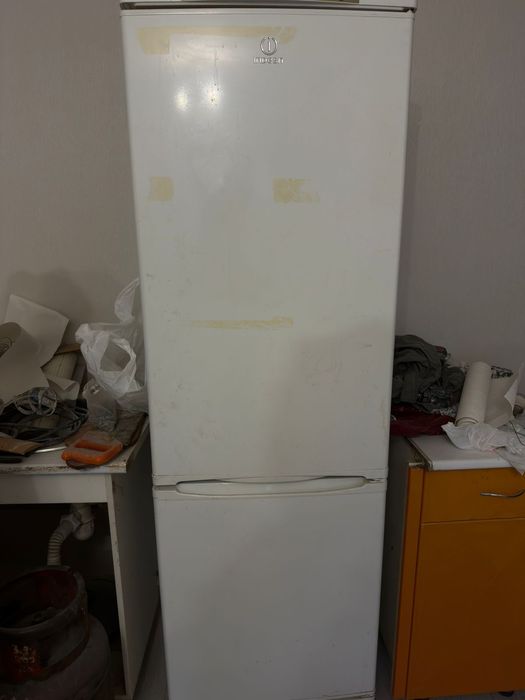 Продаю холодильник