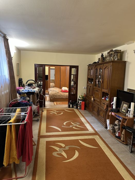 Piata Domenii Casa 4 cam  2 bai 157m Izolata Termic.