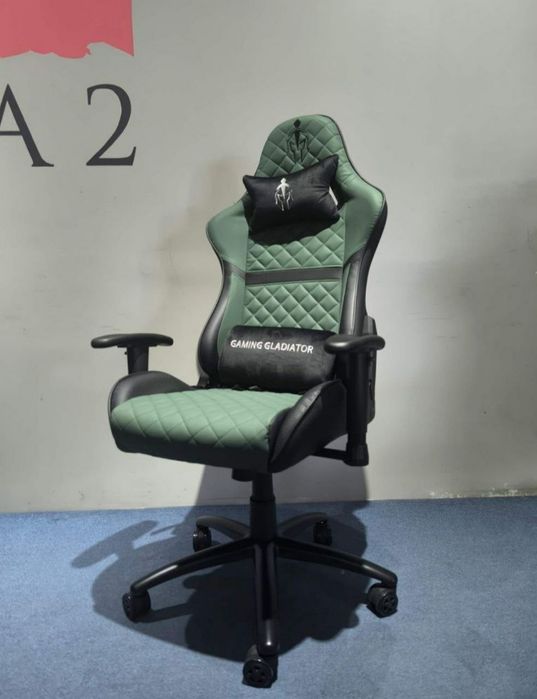 Игровое кресло. Геймерское кресло модель Gladiator black va green