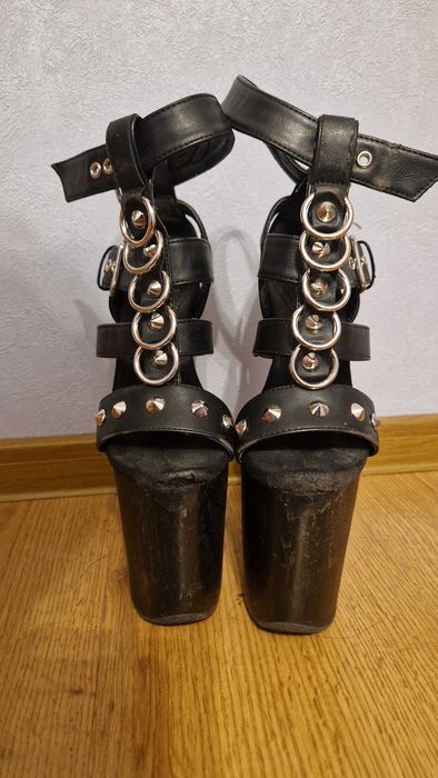 Стрипы Pleaser 35 р