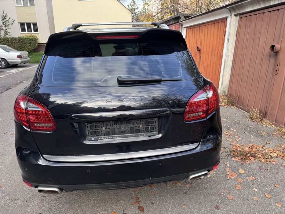 Vând Porsche Cayenne 2011 3.0d