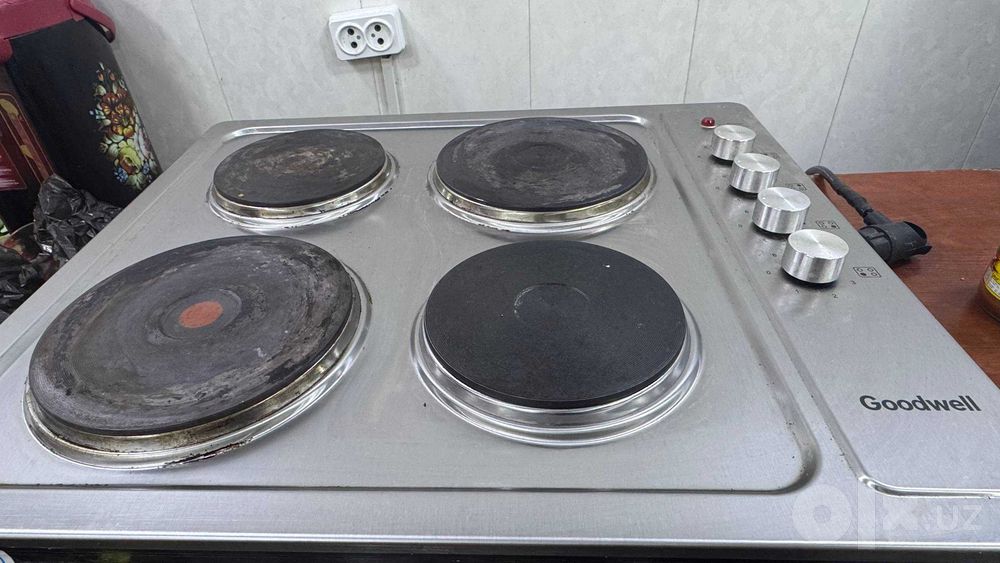 Кафе ва ошхона жиҳозлари сотилади.