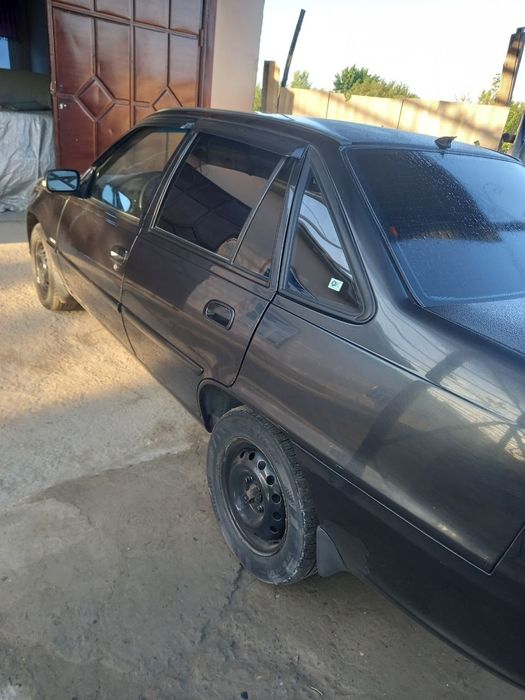 Moshina idealni xadavoy qilingan yengi salon asvisheni bomba tanirofka