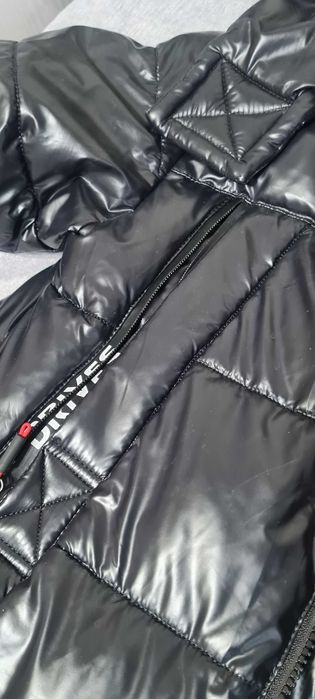 Продам  куртки 2 шт. на мальчика