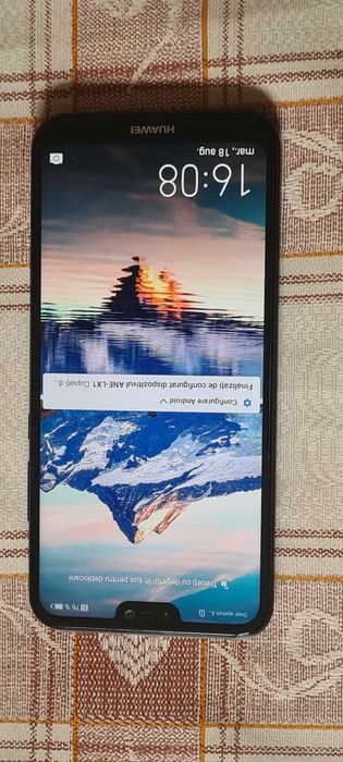 Huawei P20 Lite functional in orice retea,4 Gb RAM 64 Gb stocare
