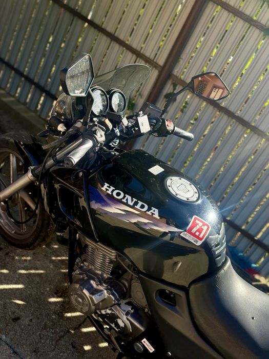 Motocicleta Honda CB500