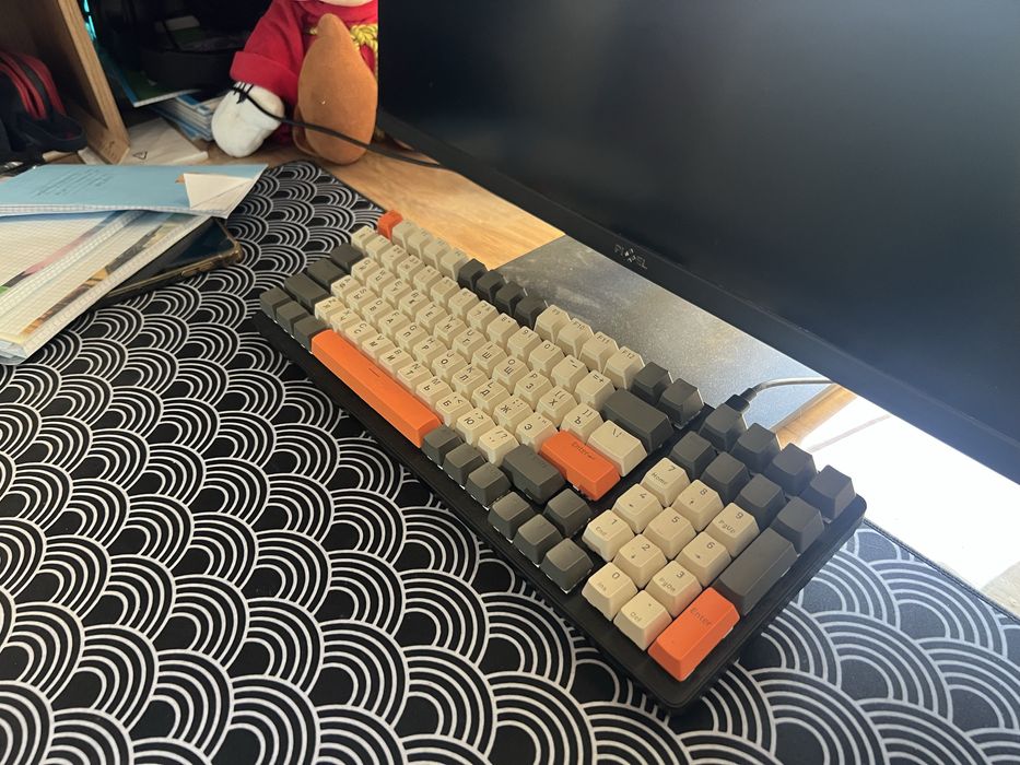 Клавиатура механическая