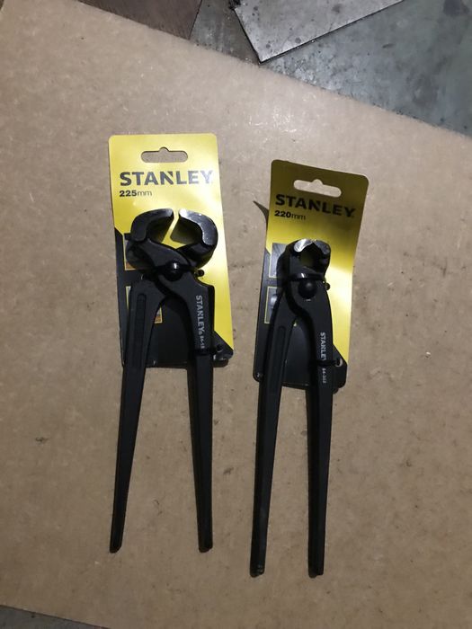 Clesti cuie Stanley 220 si 225mm Noi Anglia