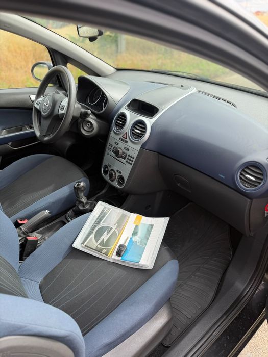 Opel Corsa - 1.0 Benzina - An 2009