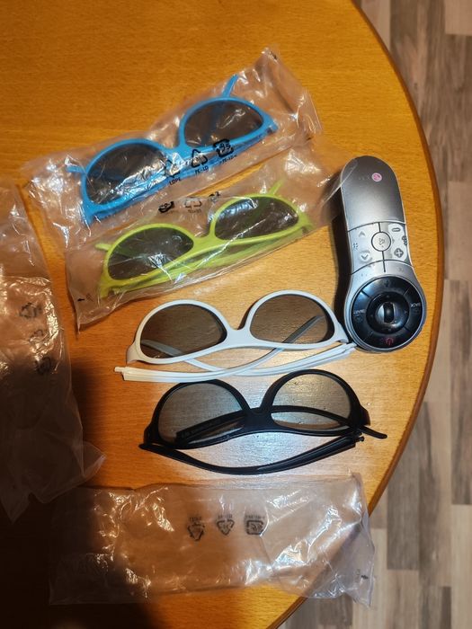 Lg smart TV 3d  и комплект 3d   очила