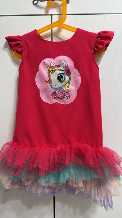 Нарядные платья на 4-6лет