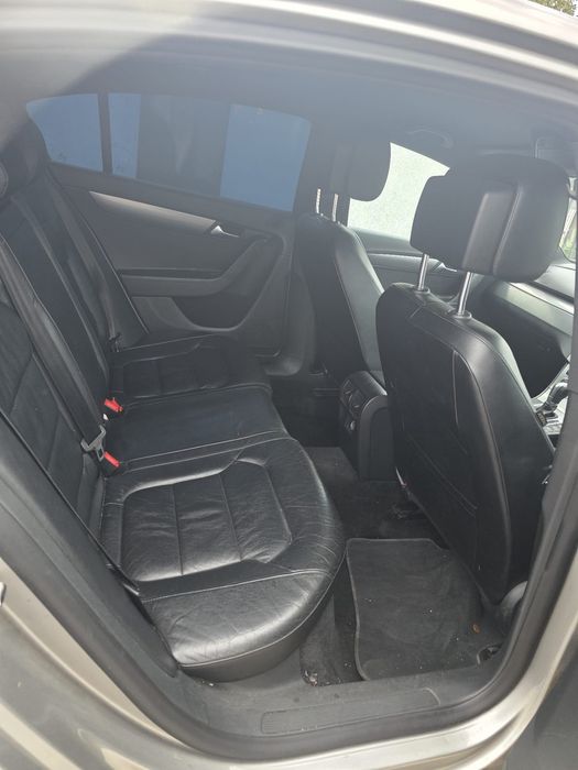Dezmembrez Passat b7 2.0 tdi