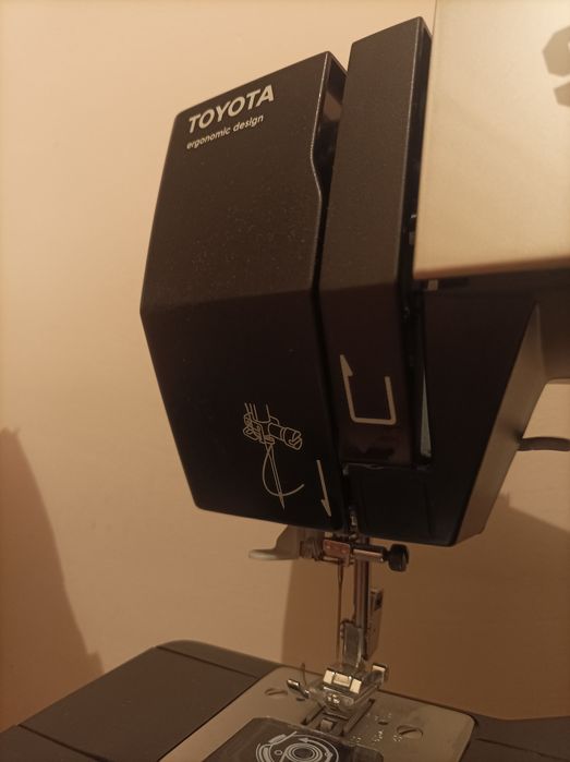 Швейная машинка Toyota Super jeans 15* Tikuv mashinkasi