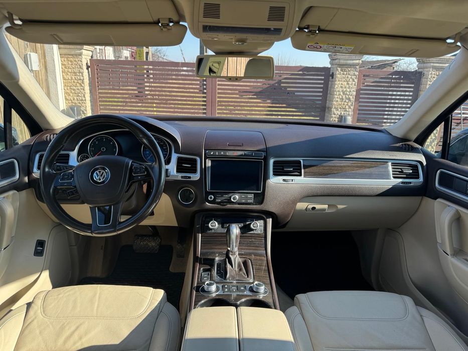 De vanzare- Vw Touareg 2015-Propietar