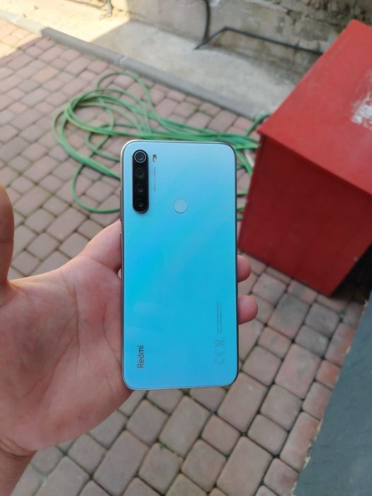 Продам телефон Redmi note 8 состояние отличное