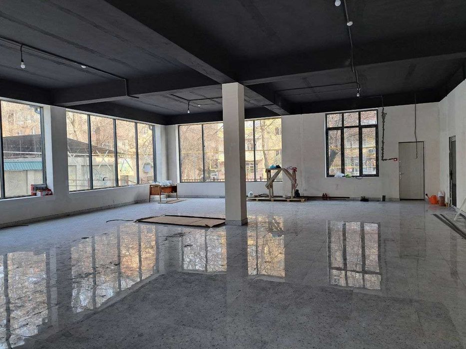 Продаётся Отдельно стоящее здание с парковкой — Чиланзар