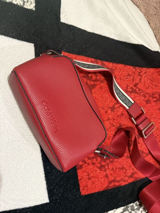 geanta calvin klein rosie noua