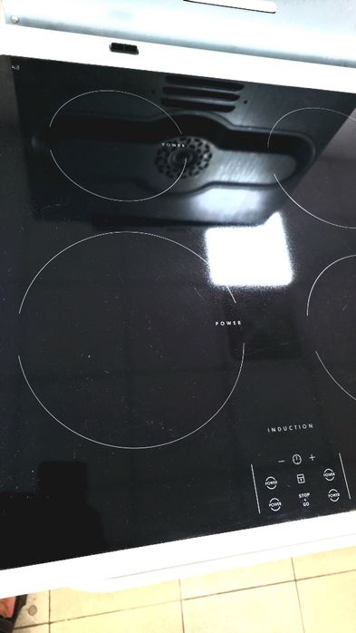 Печка с индукционни котлони Voss Electrolux ELI23020 с каталитичното самопочистване/ 2г.гаранция